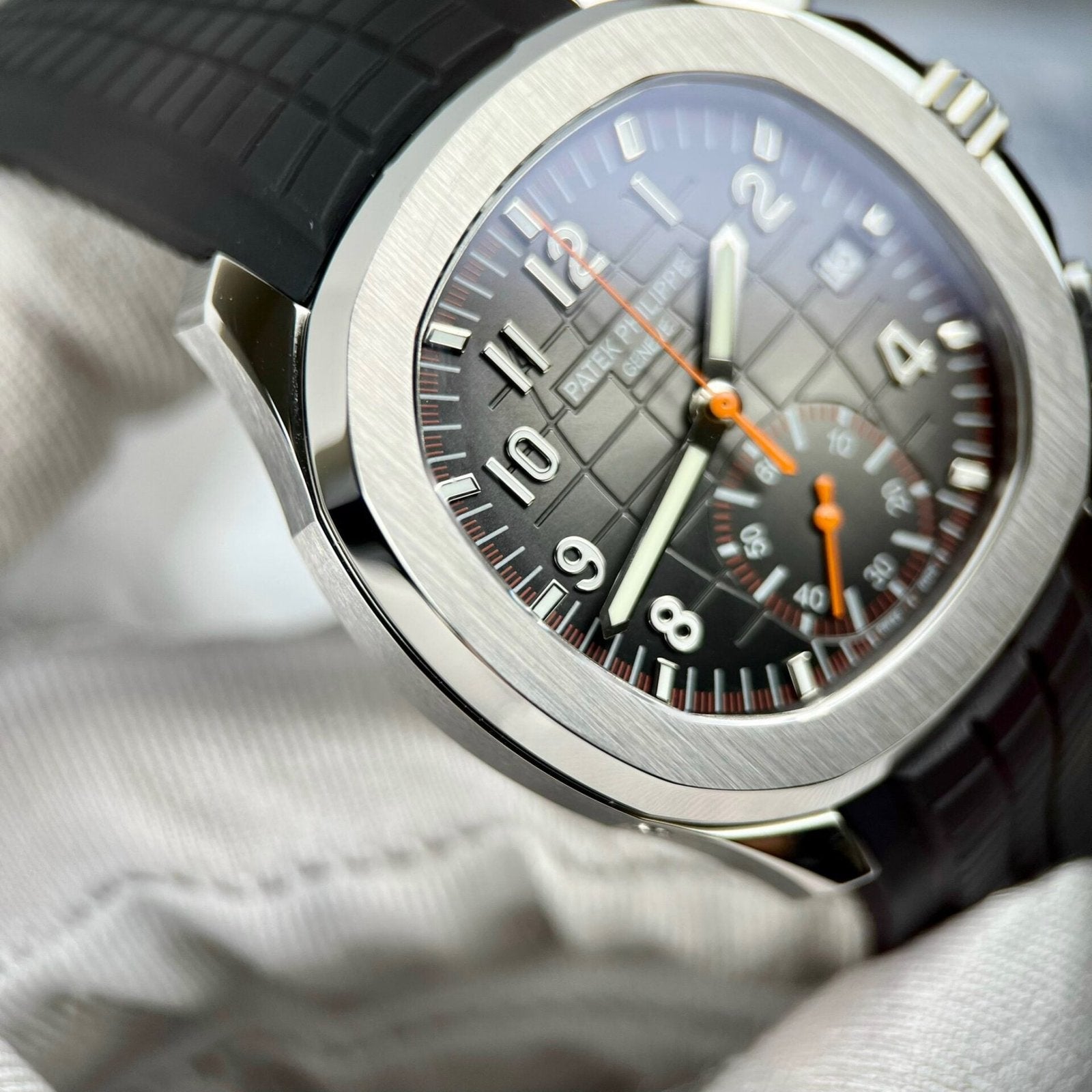 Patek Philippe Aquanaut 5164A Watch 40.8mm