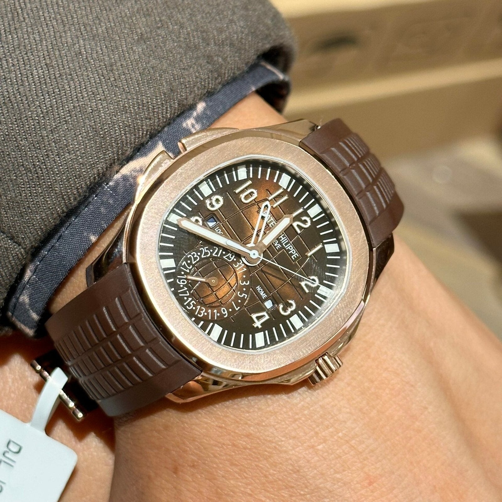 Patek Philippe Aquanaut 5164R Genuine Watch Gold Wrapped 40.8mm