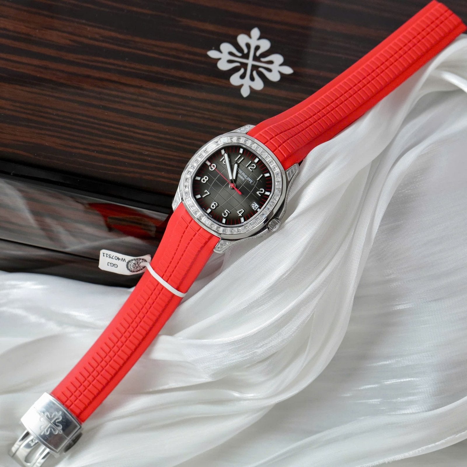 Patek Philippe Aquanaut 5167 Red Watch Moissanite Diamonds Baguette 40mm