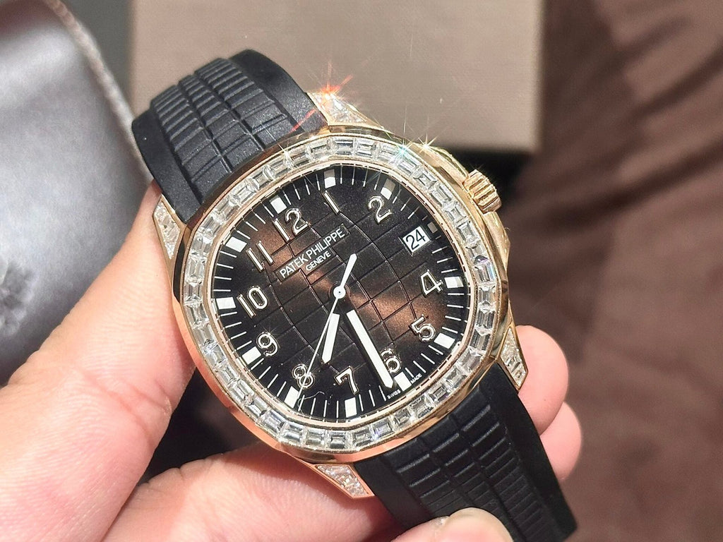 Patek Philippe Aquanaut 5167R Watch 18K Solid Gold Natural Diamond 40mm