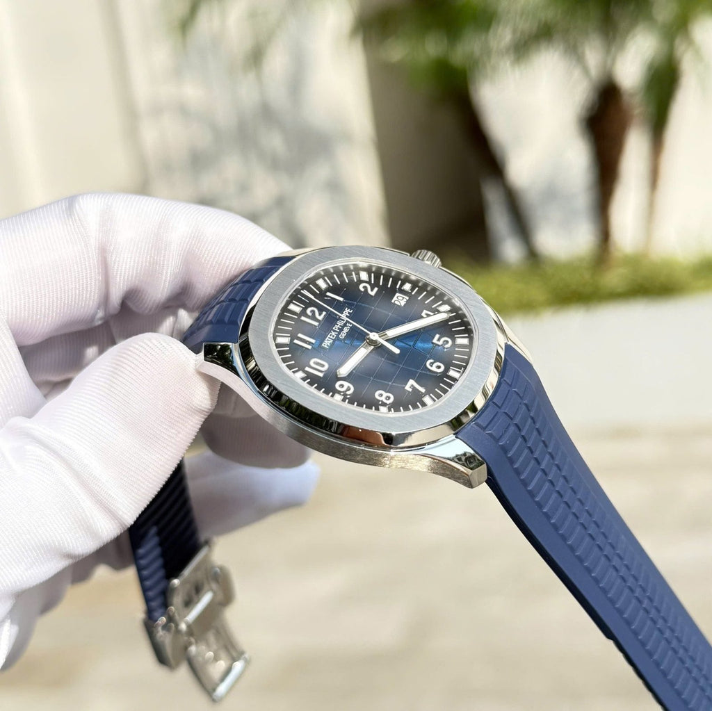 Patek Philippe Aquanaut 5168 Watch Blue Dial Rubber Strap 42,2mm