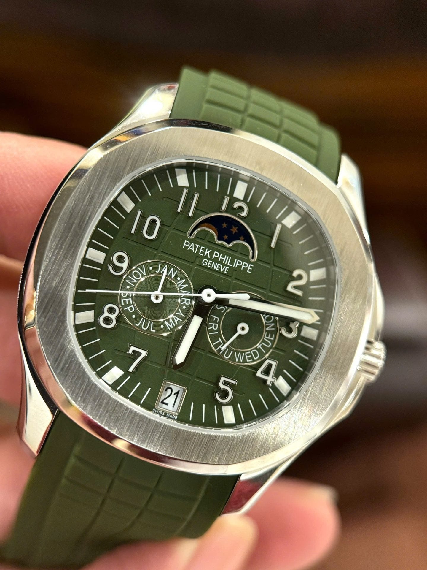 Patek Philippe Aquanaut 5261G Watch Green Dial Rubber Strap 40mm