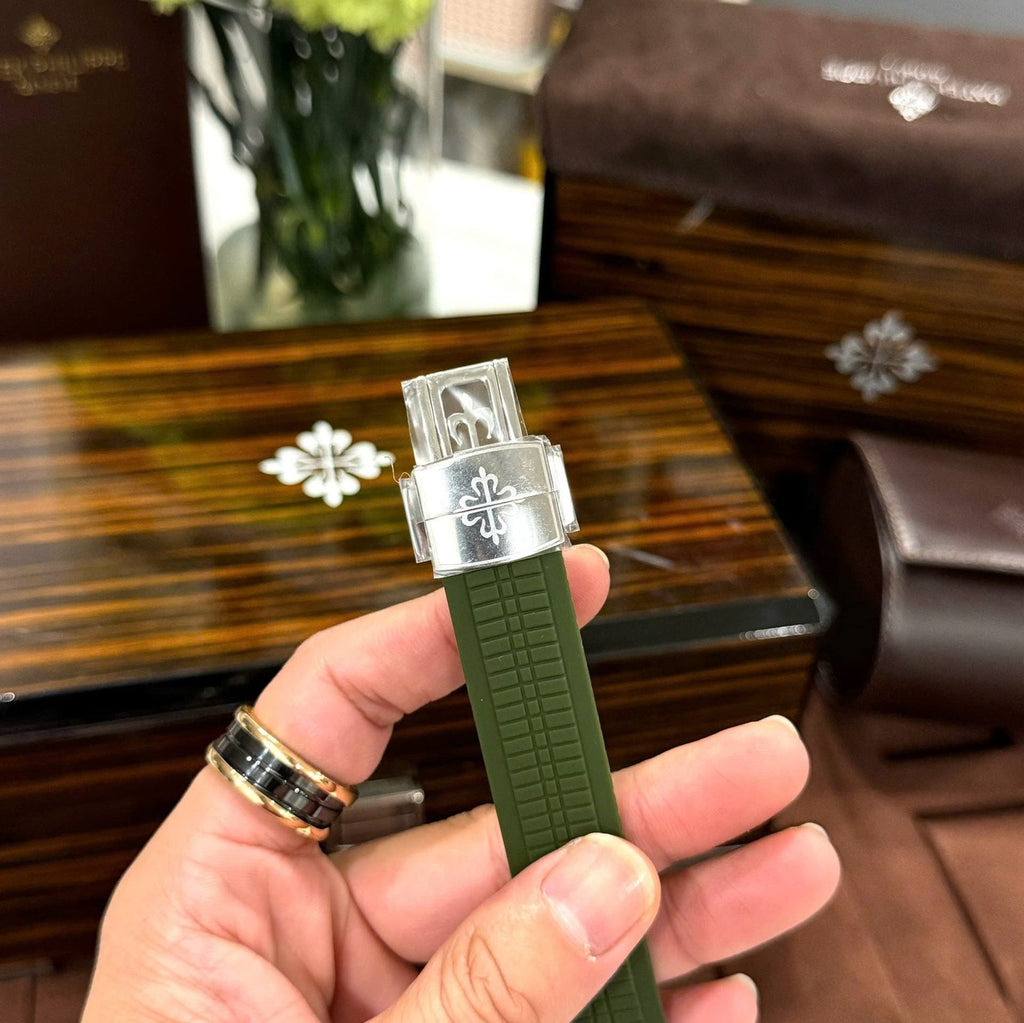 Patek Philippe Aquanaut 5261G Watch Green Dial Rubber Strap 40mm