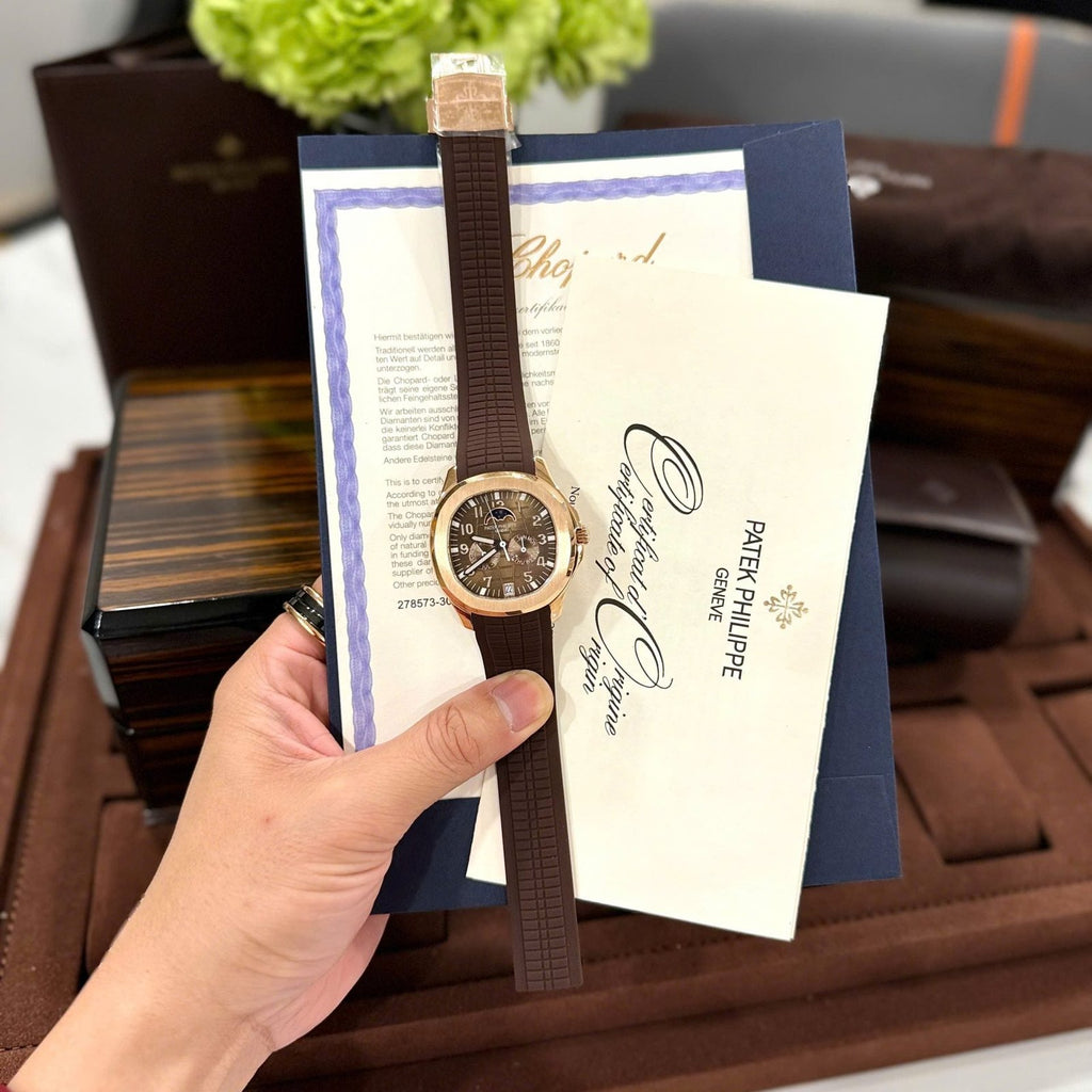 Patek Philippe Aquanaut 5261R Chocolate Dial Automatic Swiss Movement 40mm