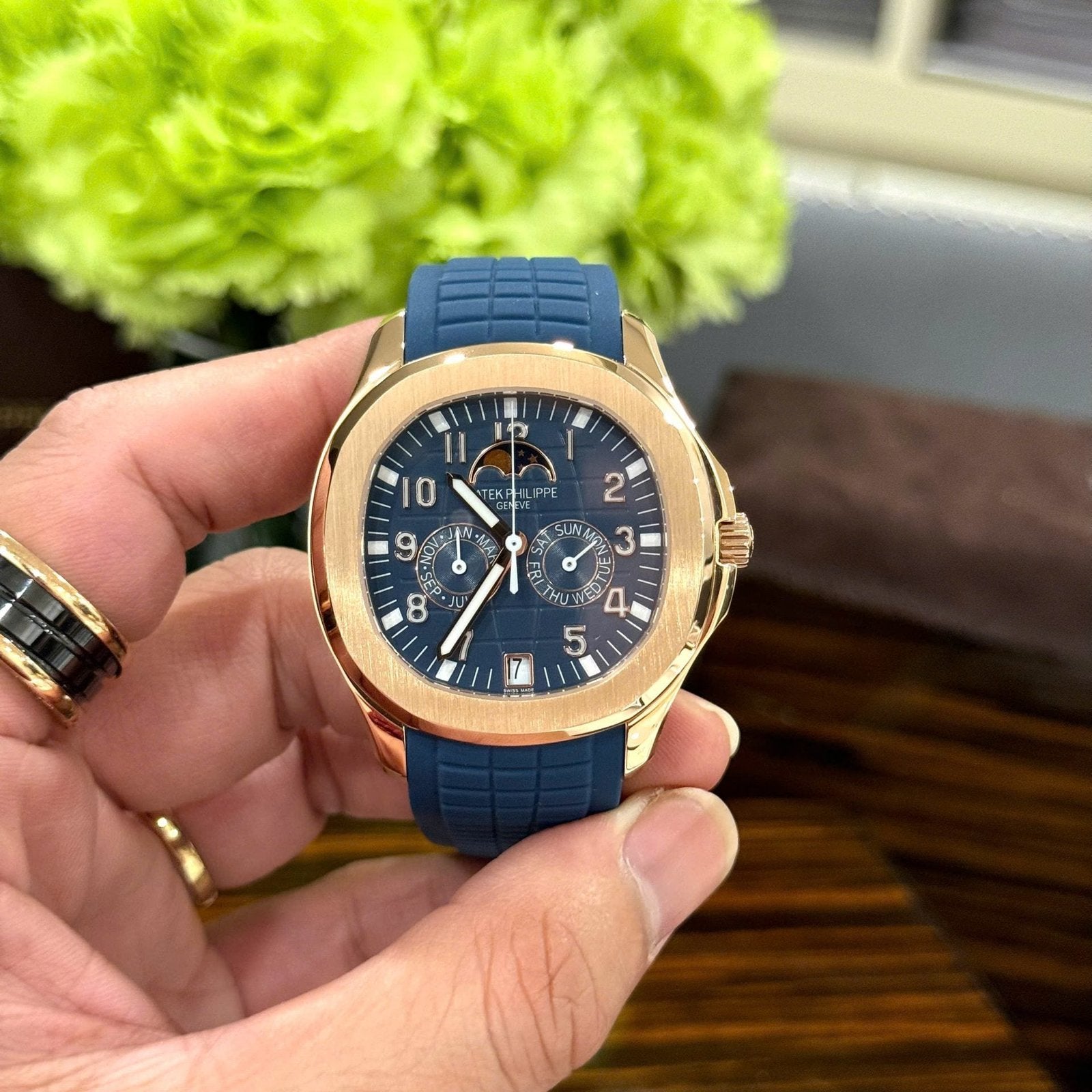 Patek Philippe Aquanaut 5261R Watch Blue Dial Rubber Strap 40mm