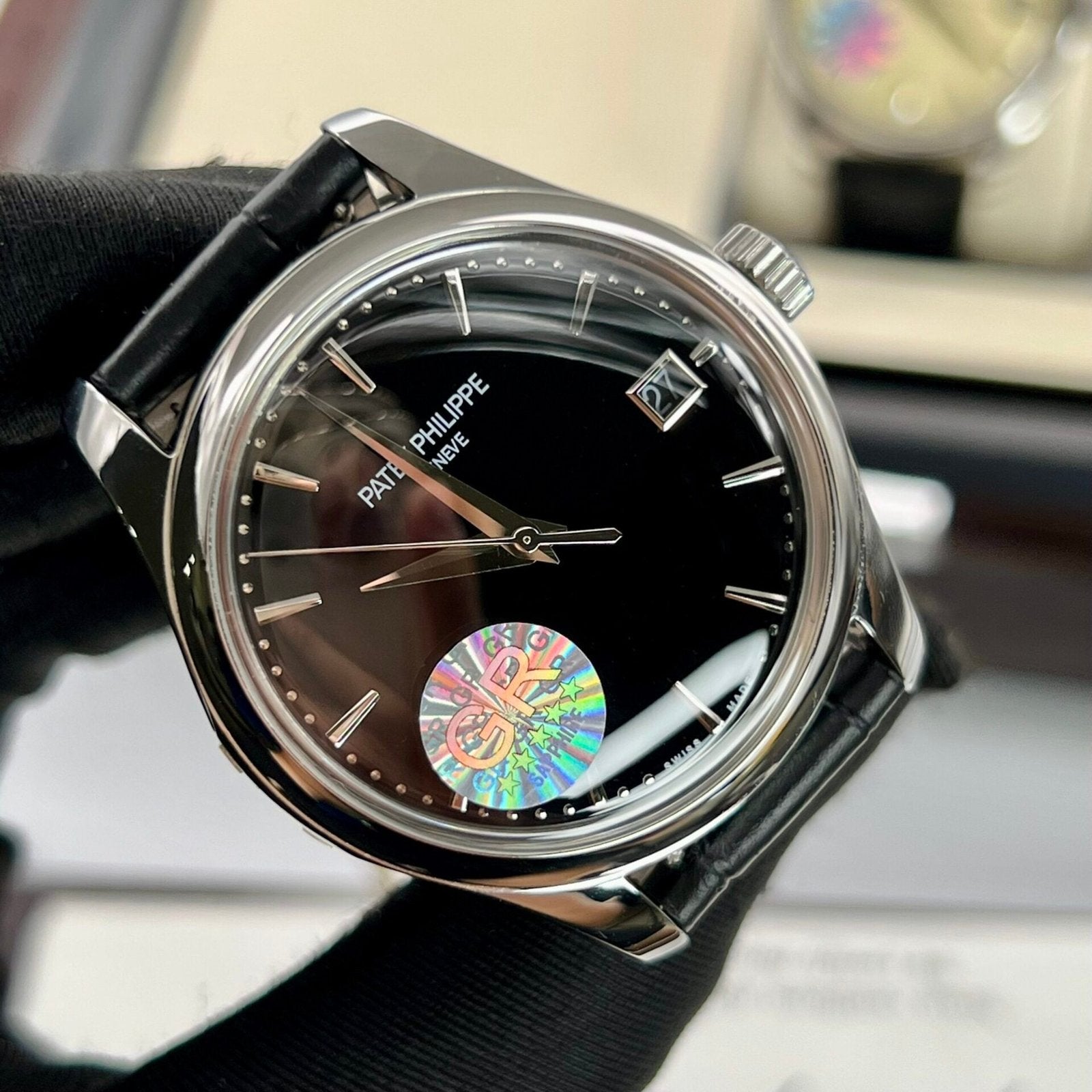 Patek Philippe Calatrava 5227G Watch Black 39mm