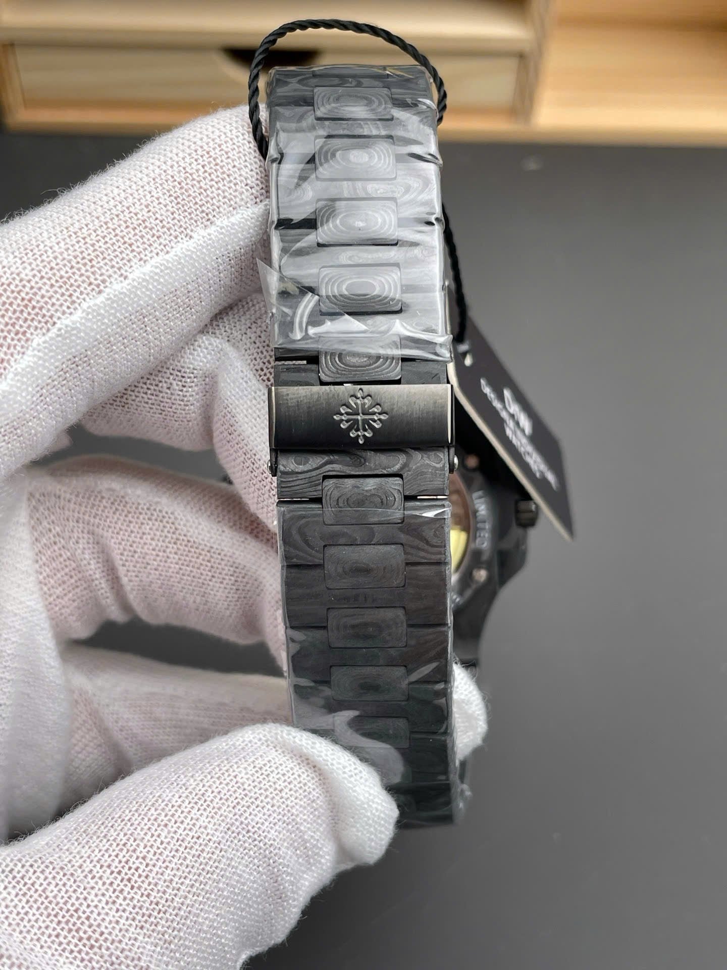 Patek Philippe Watch Natilus 5711 DIW Carbon Ultra Light Swis Movement 40mm