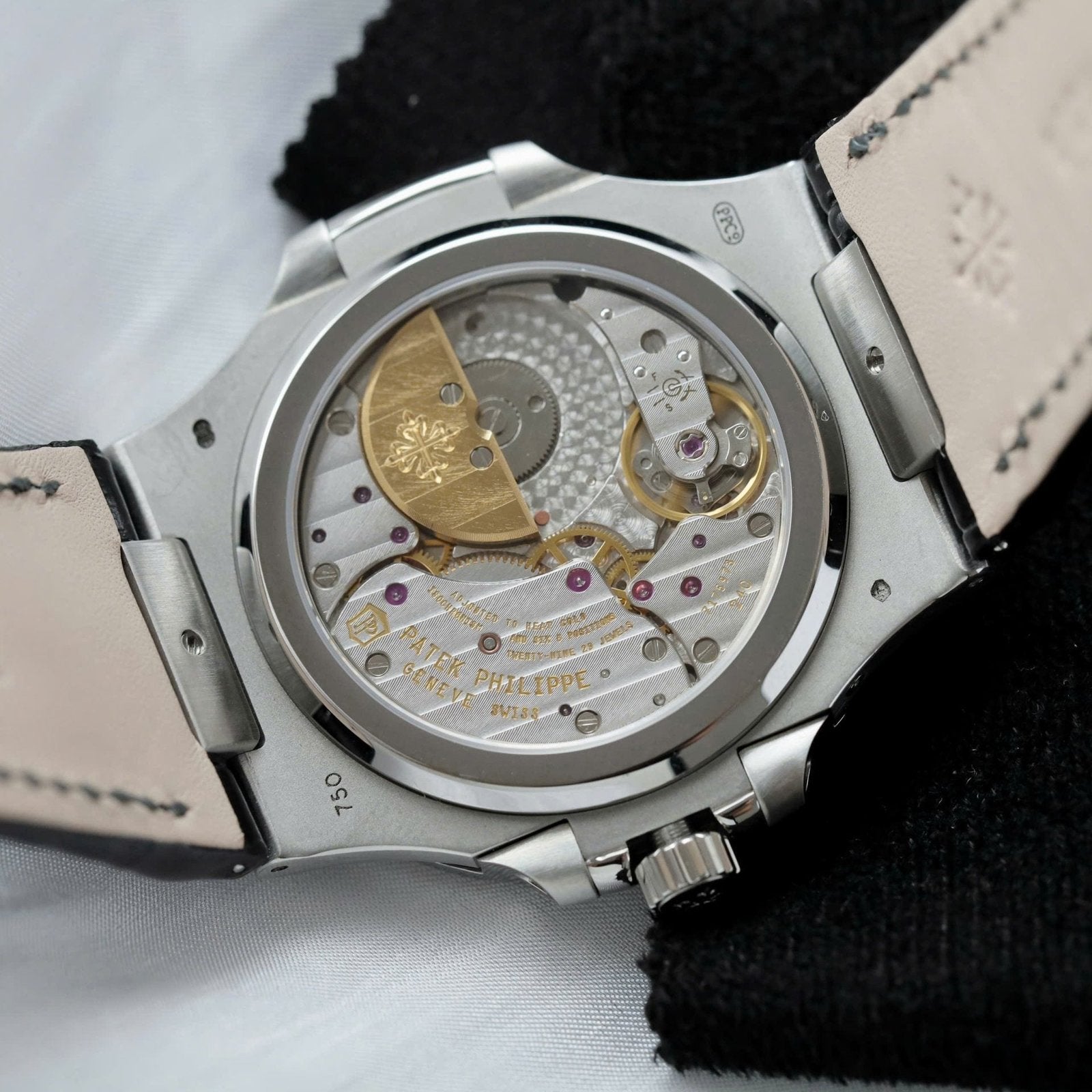 Patek Philippe Watch Nautilus 5724 Gray Dial Leather Strap 40mm