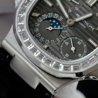 Patek Philippe Watch Nautilus 5724 Gray Dial Leather Strap 40mm