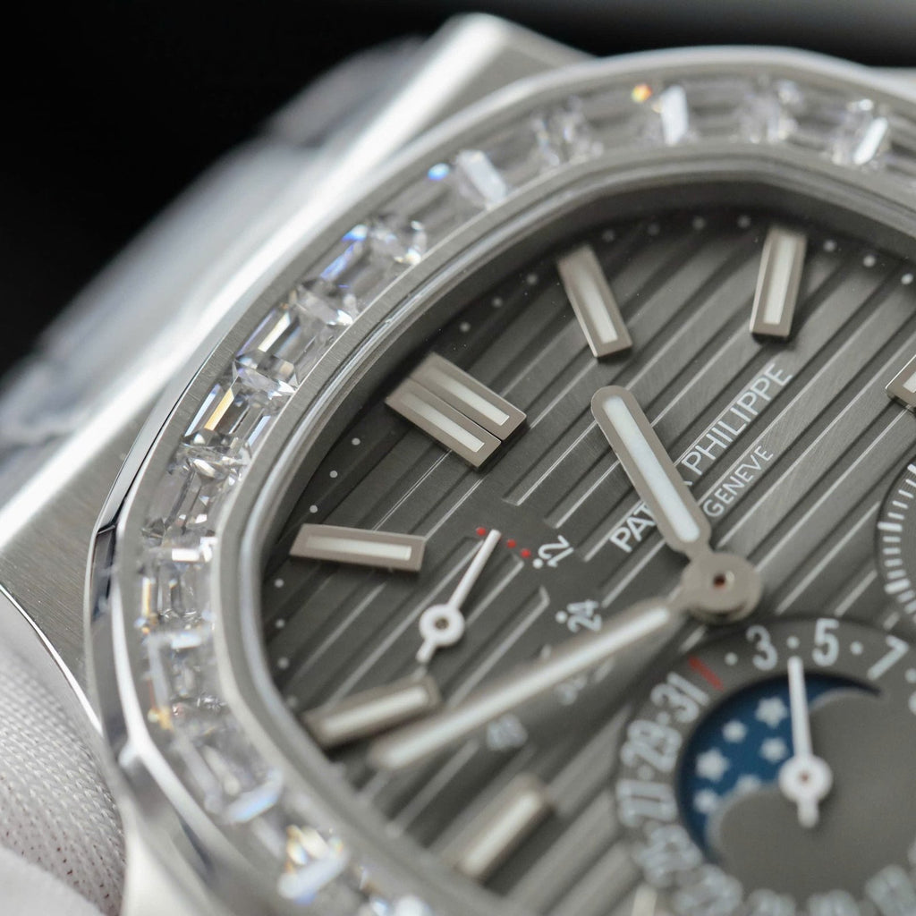 Patek Philippe Watch Nautilus 5724 Gray Dial Leather Strap 40mm