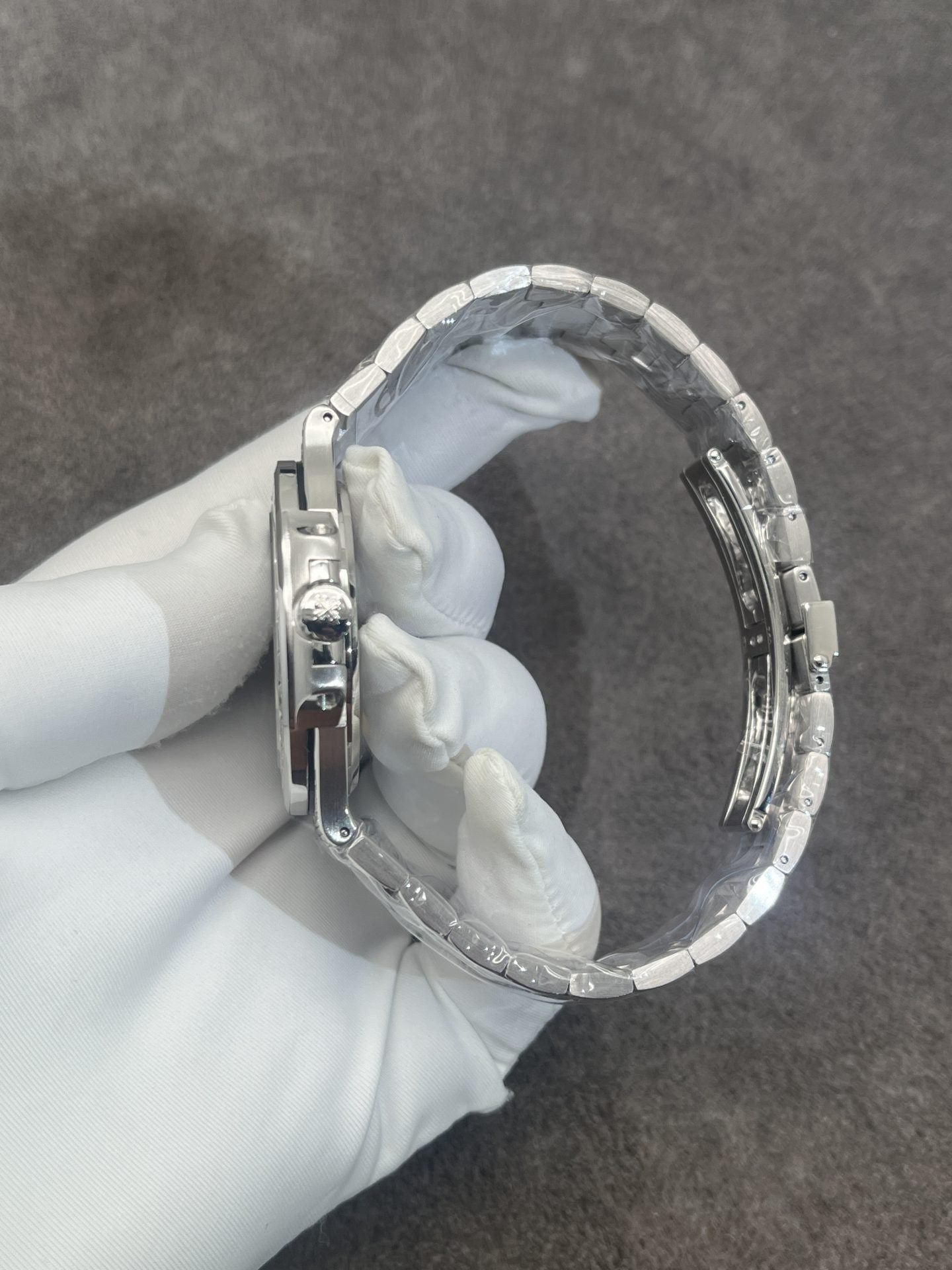 Patek Philippe Watch Nautilus 5719 Diamond And White Gold 40mm