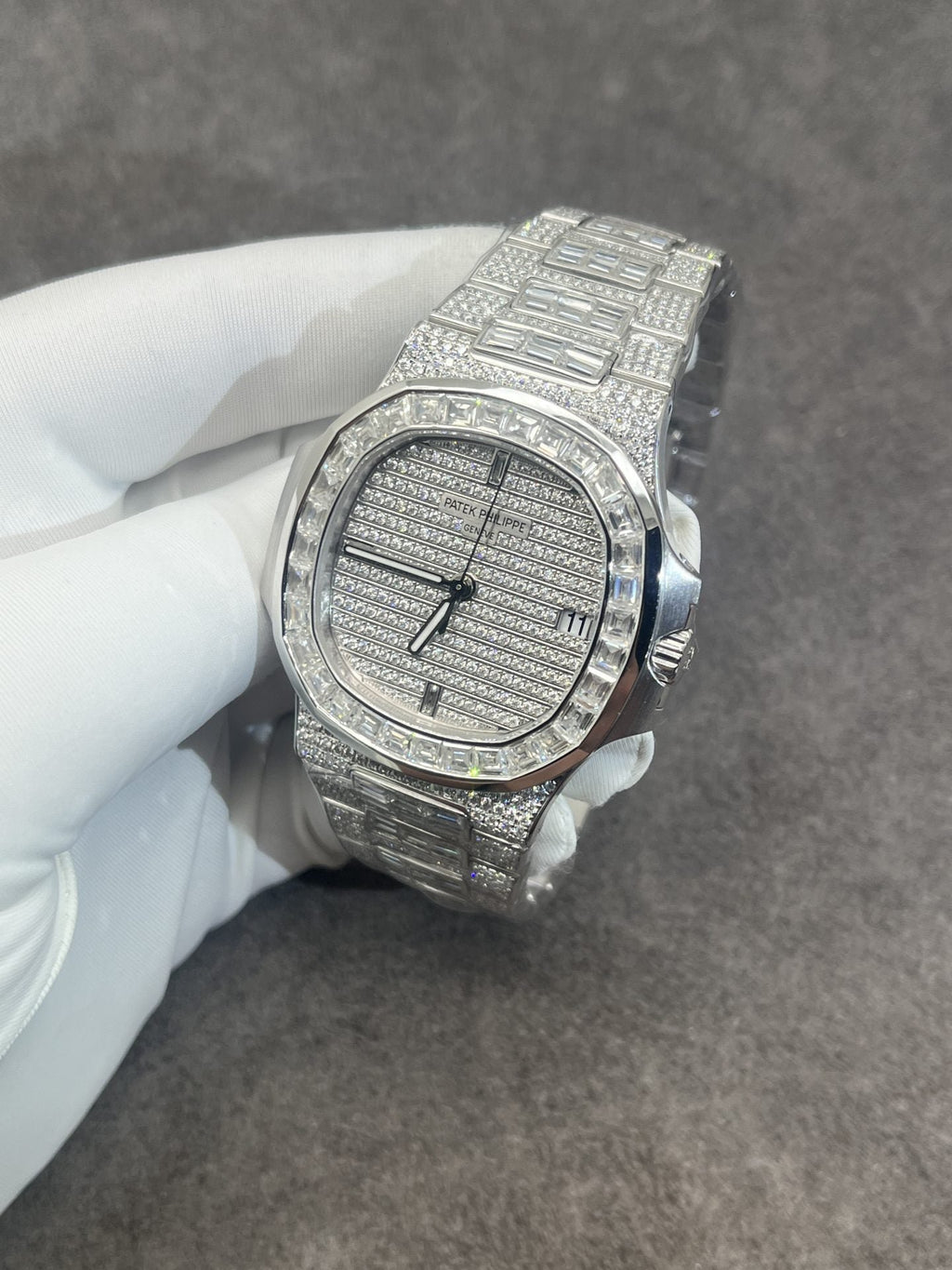 Patek Philippe Watch Nautilus 5719 Diamond And White Gold 40mm