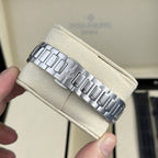 Patek Philippe Watch Nautilus 7010 White Dial Metal Wire 32mm