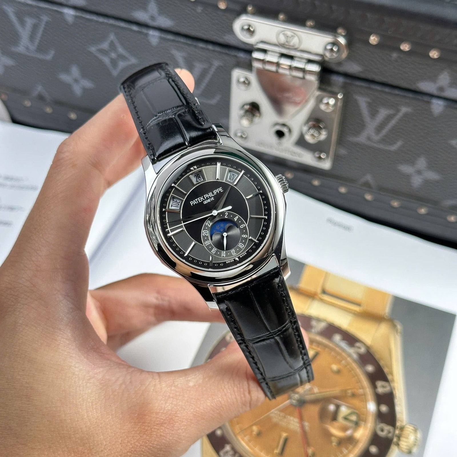 Patek Philippe Watch Complications 5205G Gray Dial Leather Strap 40mm