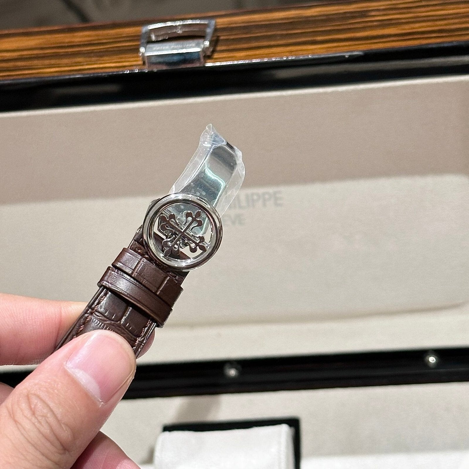 Patek Philippe Watch Complications 5320G Pink Dial 40mm