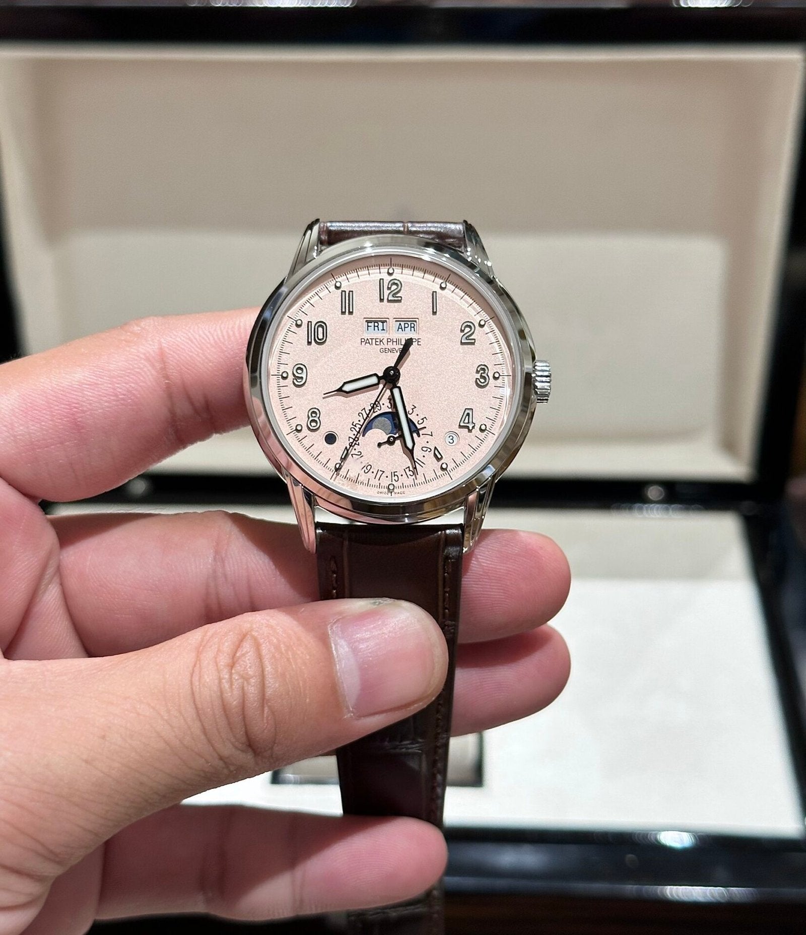 Patek Philippe Watch Complications 5320G Pink Dial 40mm