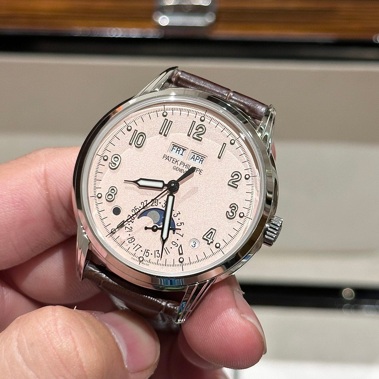 Patek Philippe Watch Complications 5320G Pink Dial 40mm