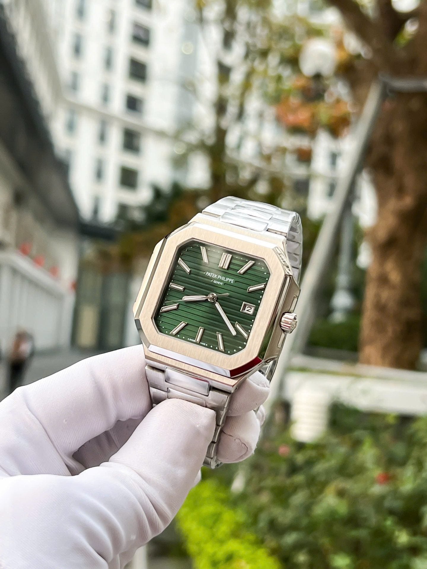 Patek Philippe Watch Cubitus 5821 Green Dial 45mm
