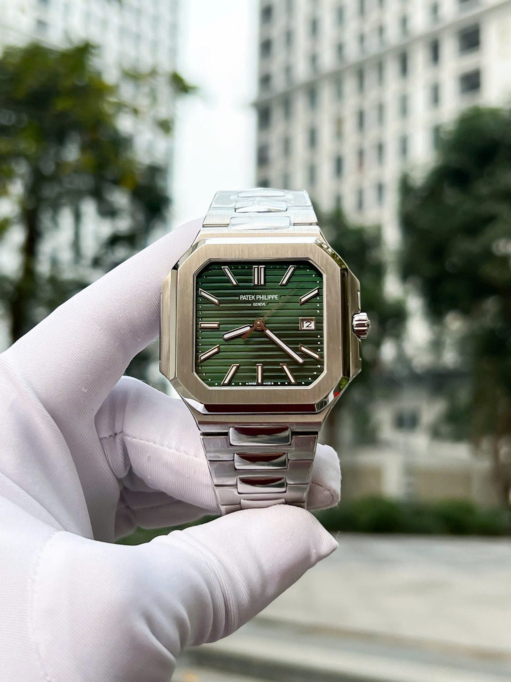 Patek Philippe Watch Cubitus 5821 Green Dial 45mm