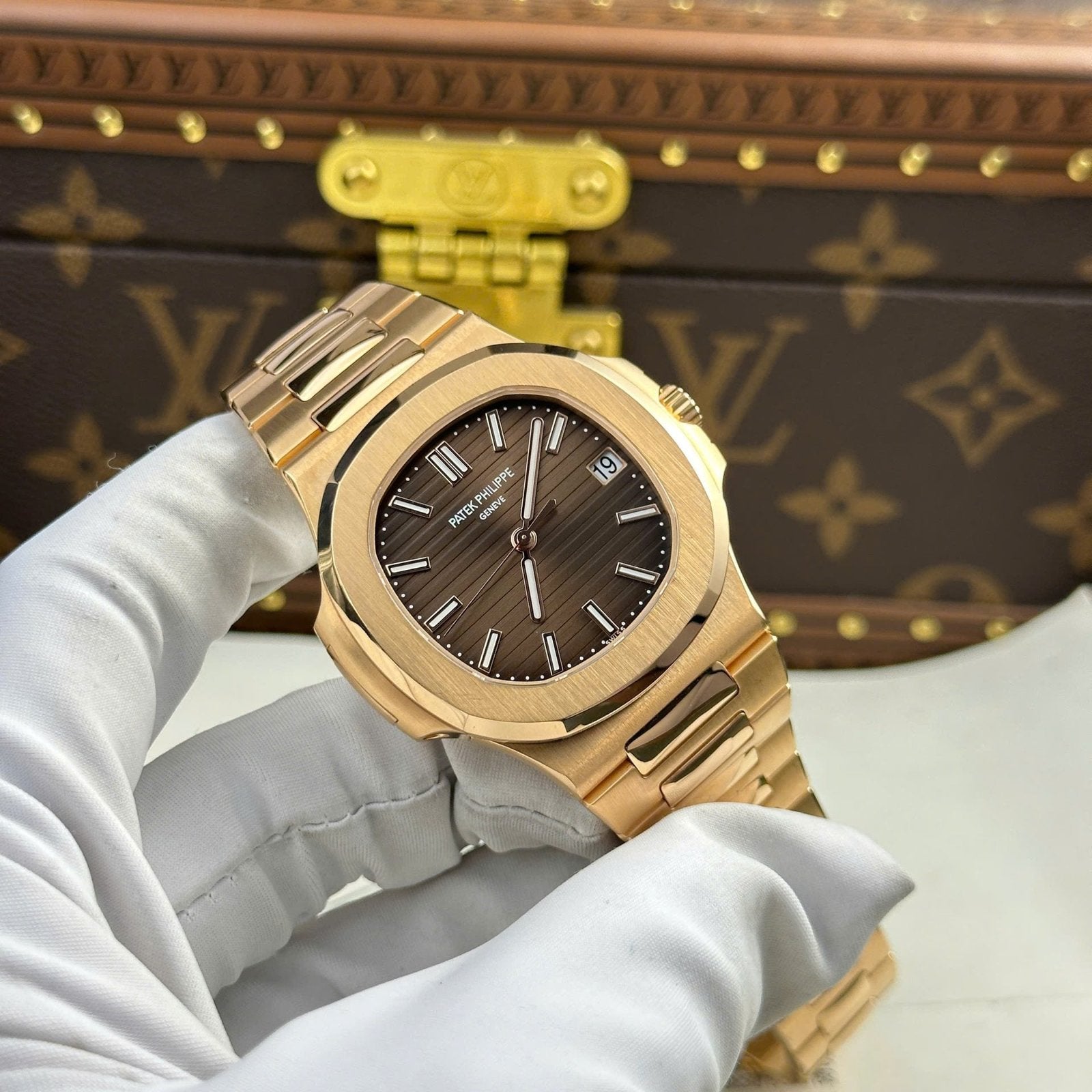Patek Philippe Nautilus 5711 Max Option 18K Gold Wrapped Chocolate Dial 40mm