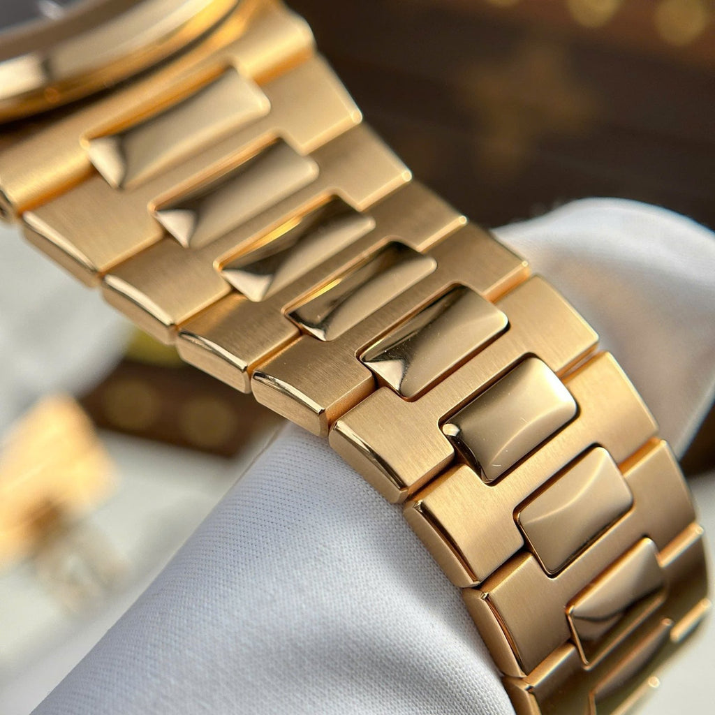 Patek Philippe Nautilus 5711 Max Option 18K Gold Wrapped Chocolate Dial 40mm