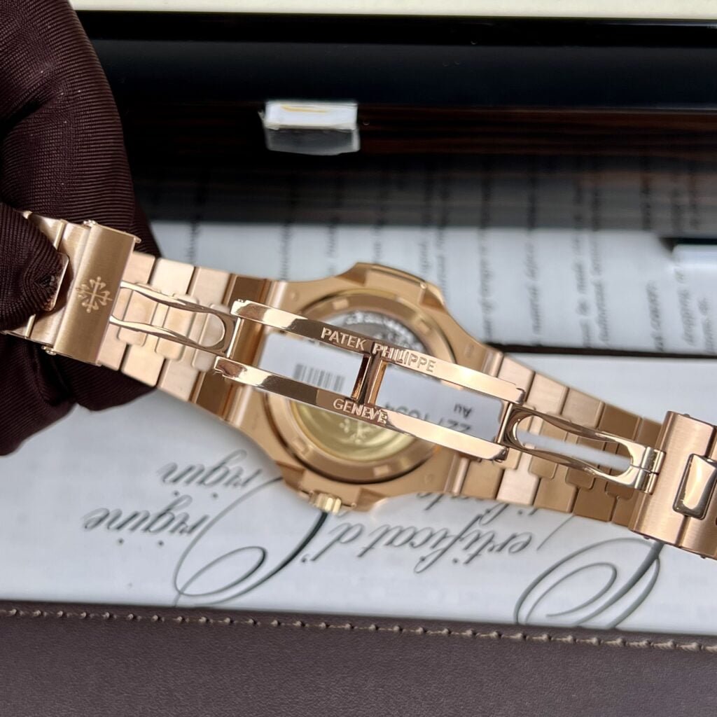 Patek Philippe Watch Nautilus 5711 Gold Wrapped Brown Dial 40mm
