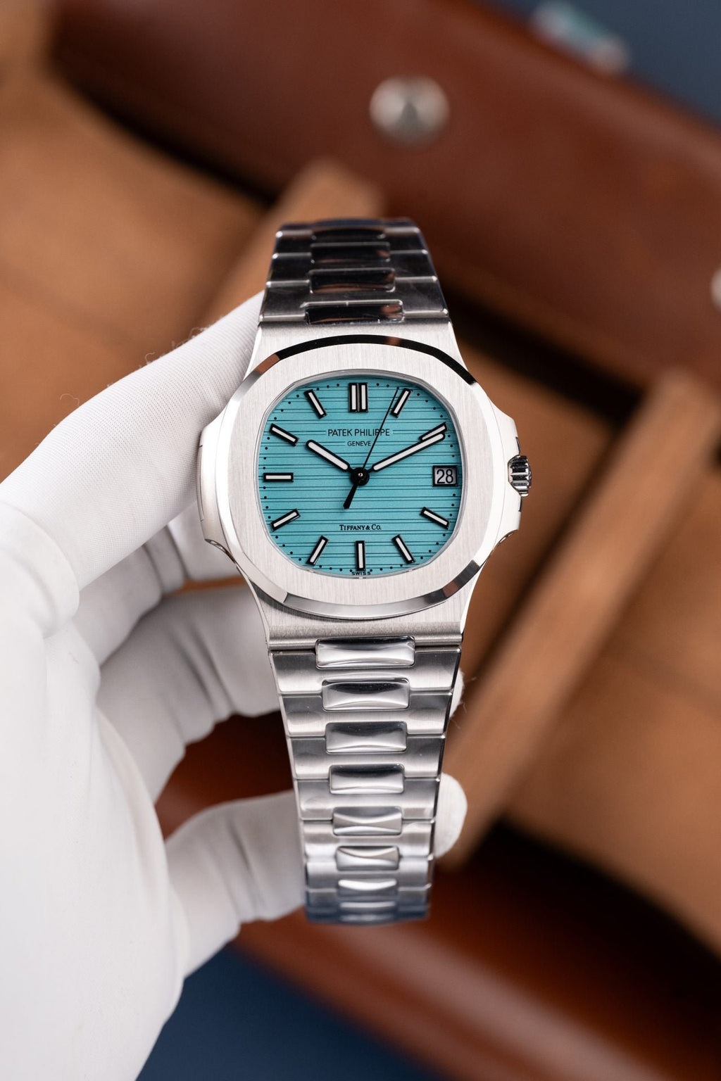 Patek Philippe Nautilus 5711 Tiffany Dial Metal Wire Watch 40mm