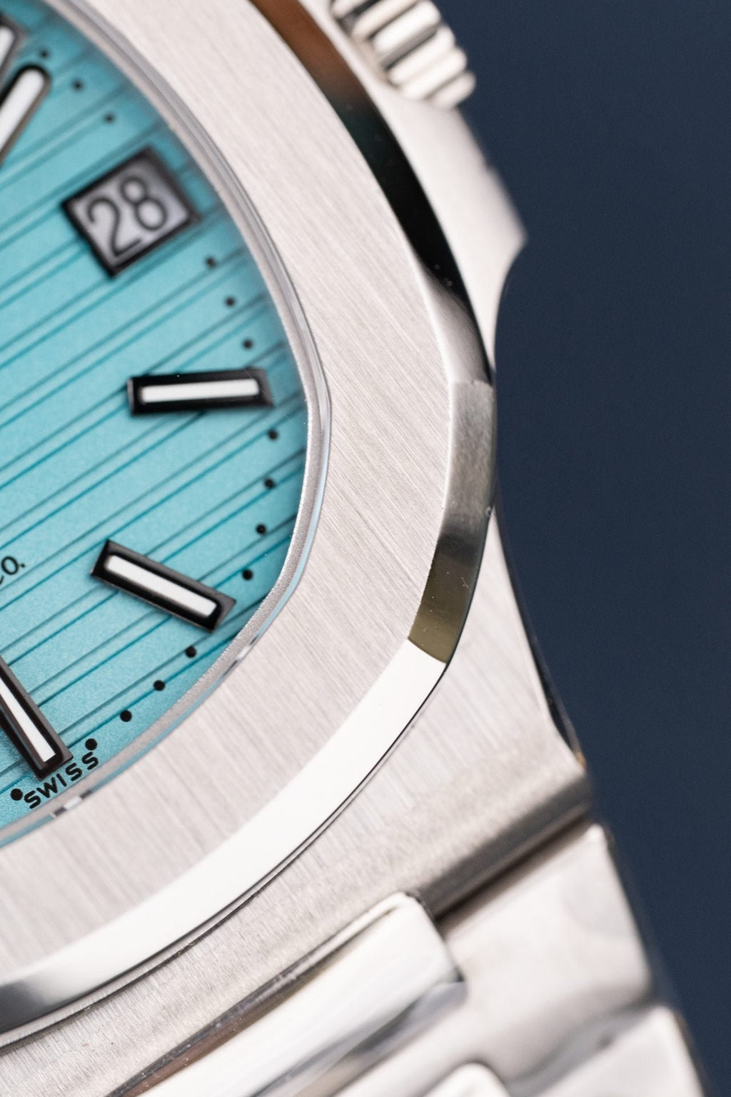 Patek Philippe Nautilus 5711 Tiffany Dial Metal Wire Watch 40mm