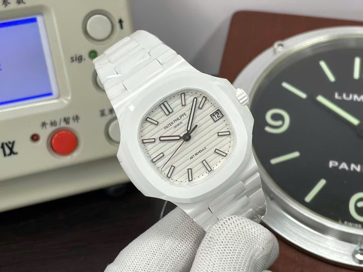 Patek Philippe Watch Nautilus 5711 White Ceramic 40mm