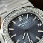 Patek Philippe Nautilus 5711 Blue Dial Watch Diamonds Natual 40mm