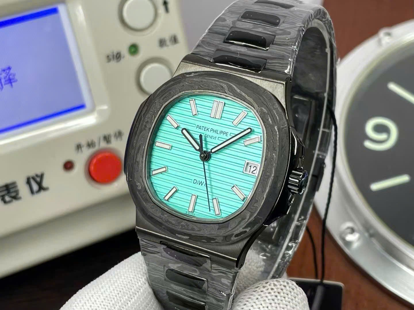 Patek Philippe Watch Nautilus 5711 Diw Carbon Tiffany Dial Men’s 40mm