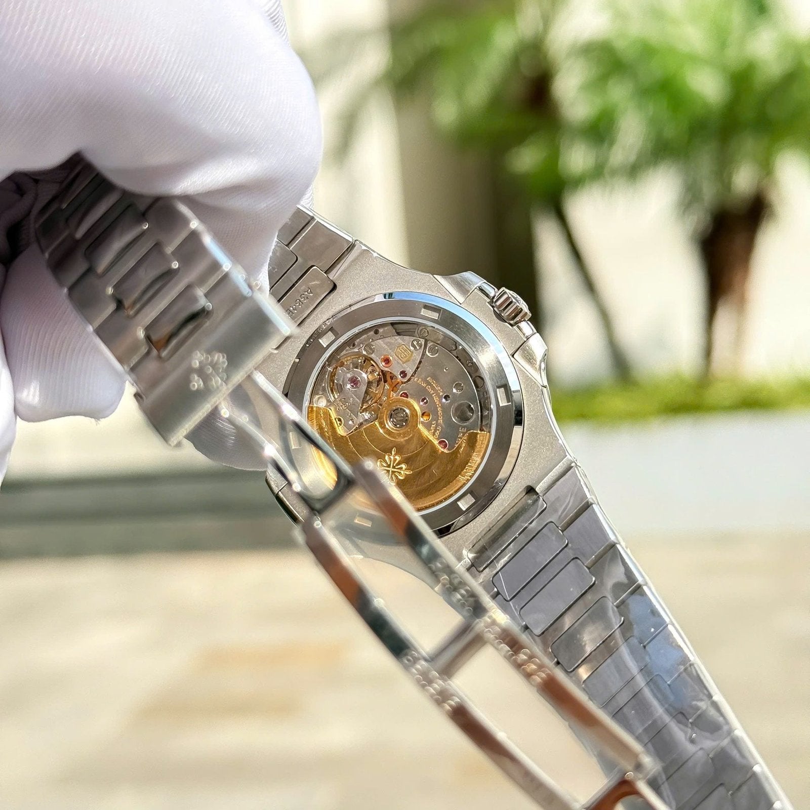 Patek Philippe Nautilus 5711 Watch Green Dial Metal Wire 40mm