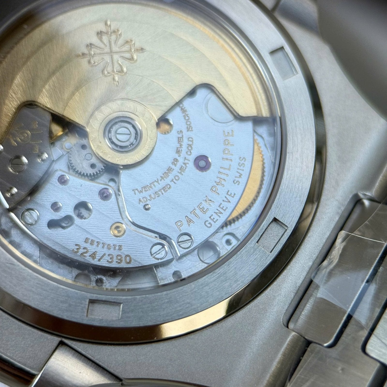 Patek Philippe Nautilus 5711 Watch Green Dial Metal Wire 40mm