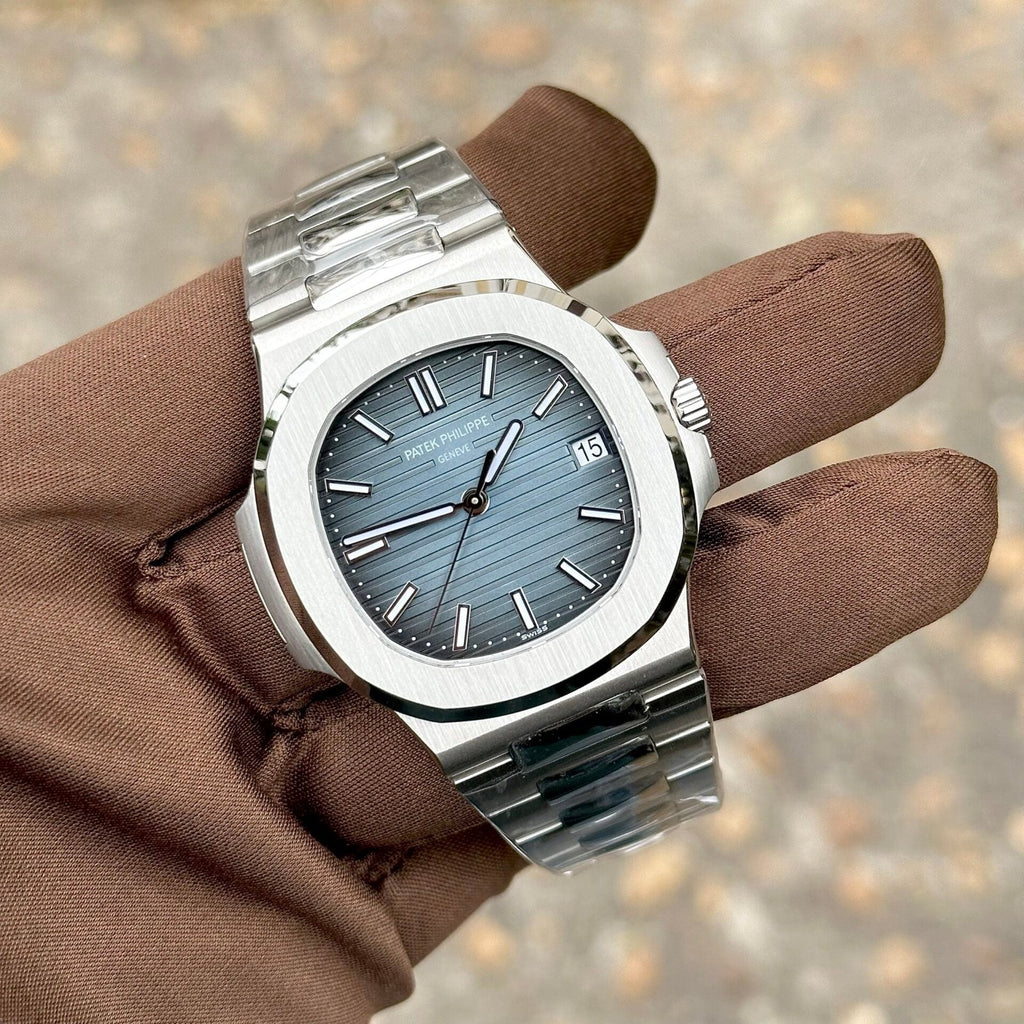 Patek Philippe Nautilus 5711 Watch Blue Dial 40mm