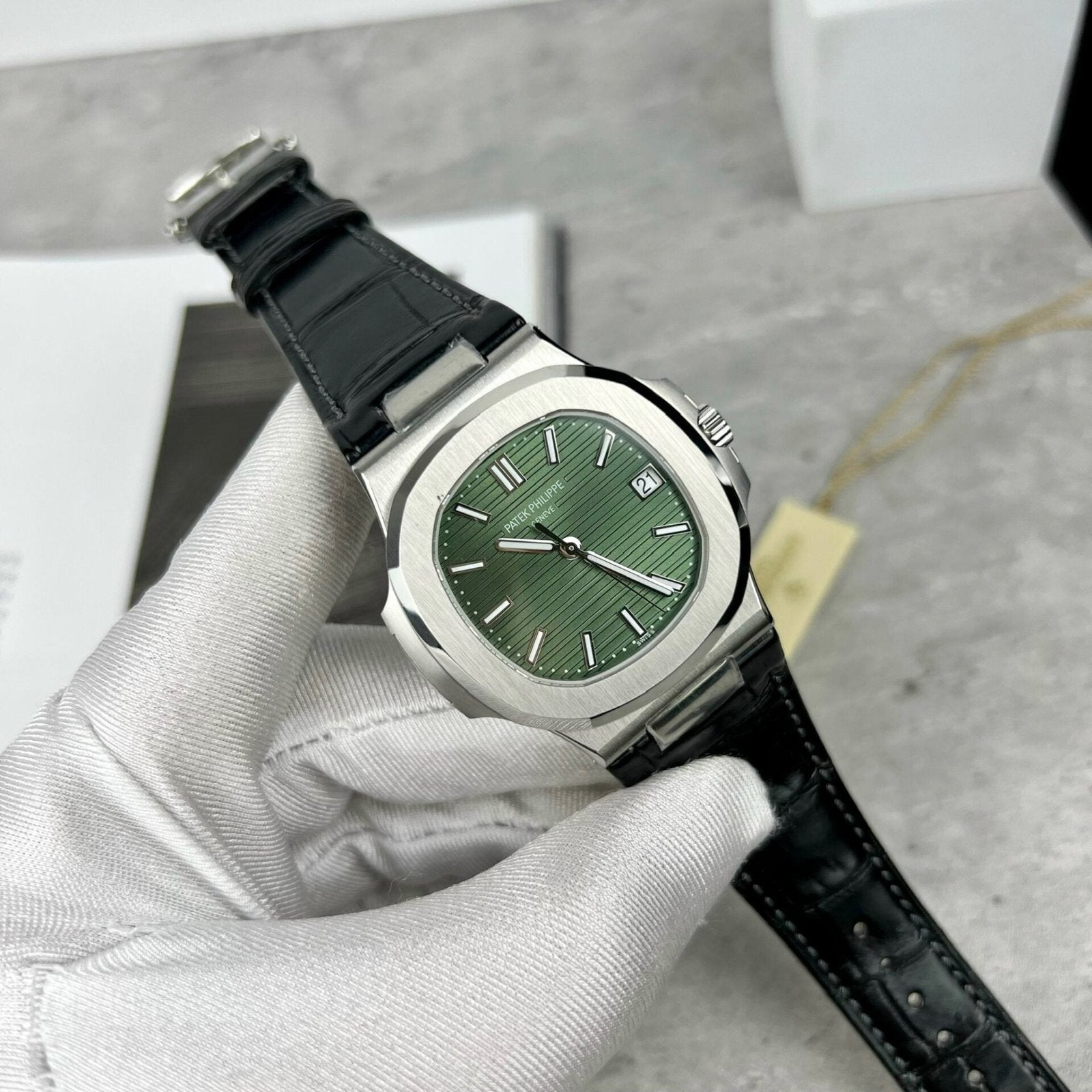 Patek Philippe Nautilus 5711 Watch Leather Strap Green Dial 40mm