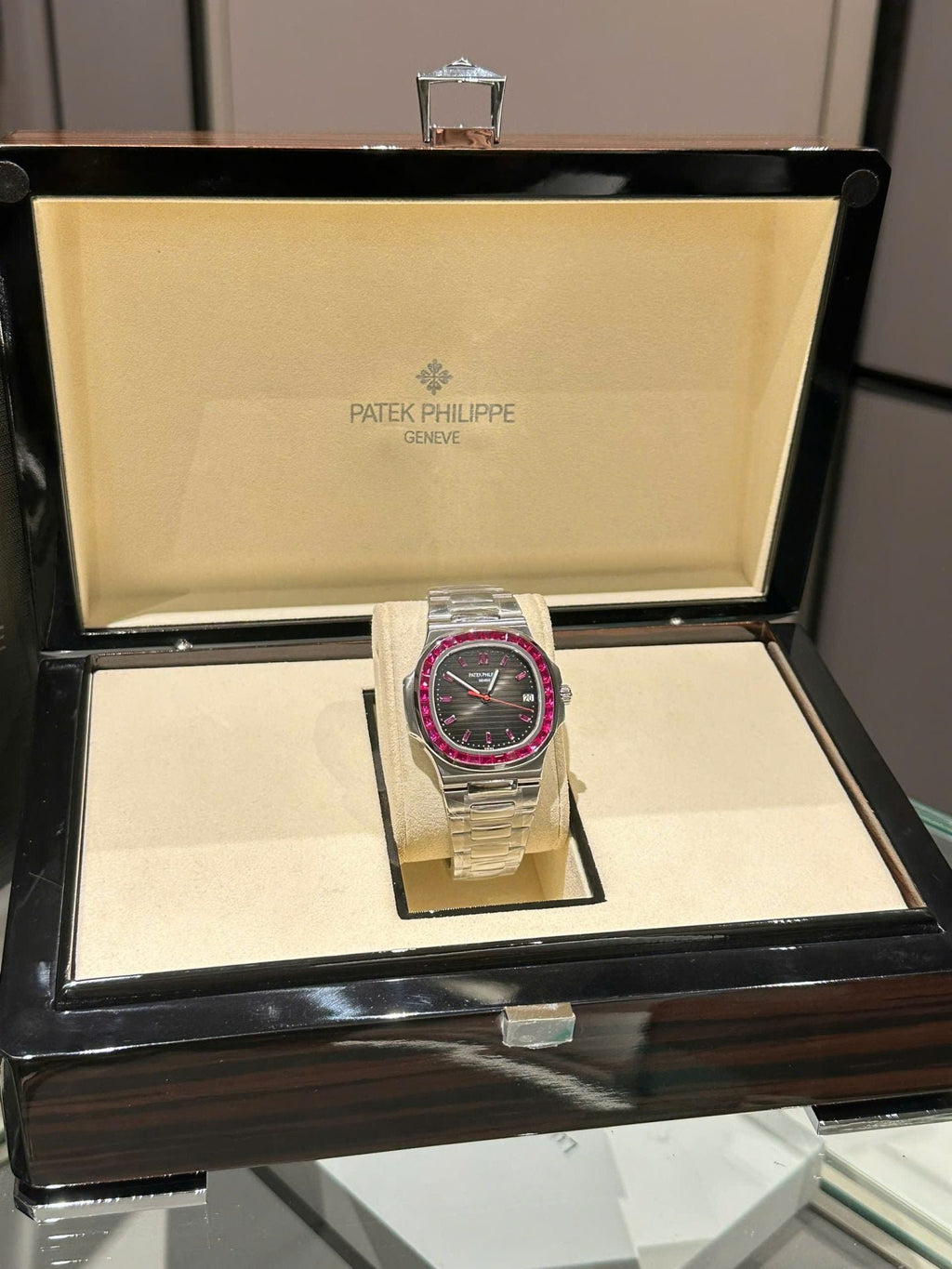 Patek Philippe Nautilus 5711 Watch Bezel Ruby Red 40mm