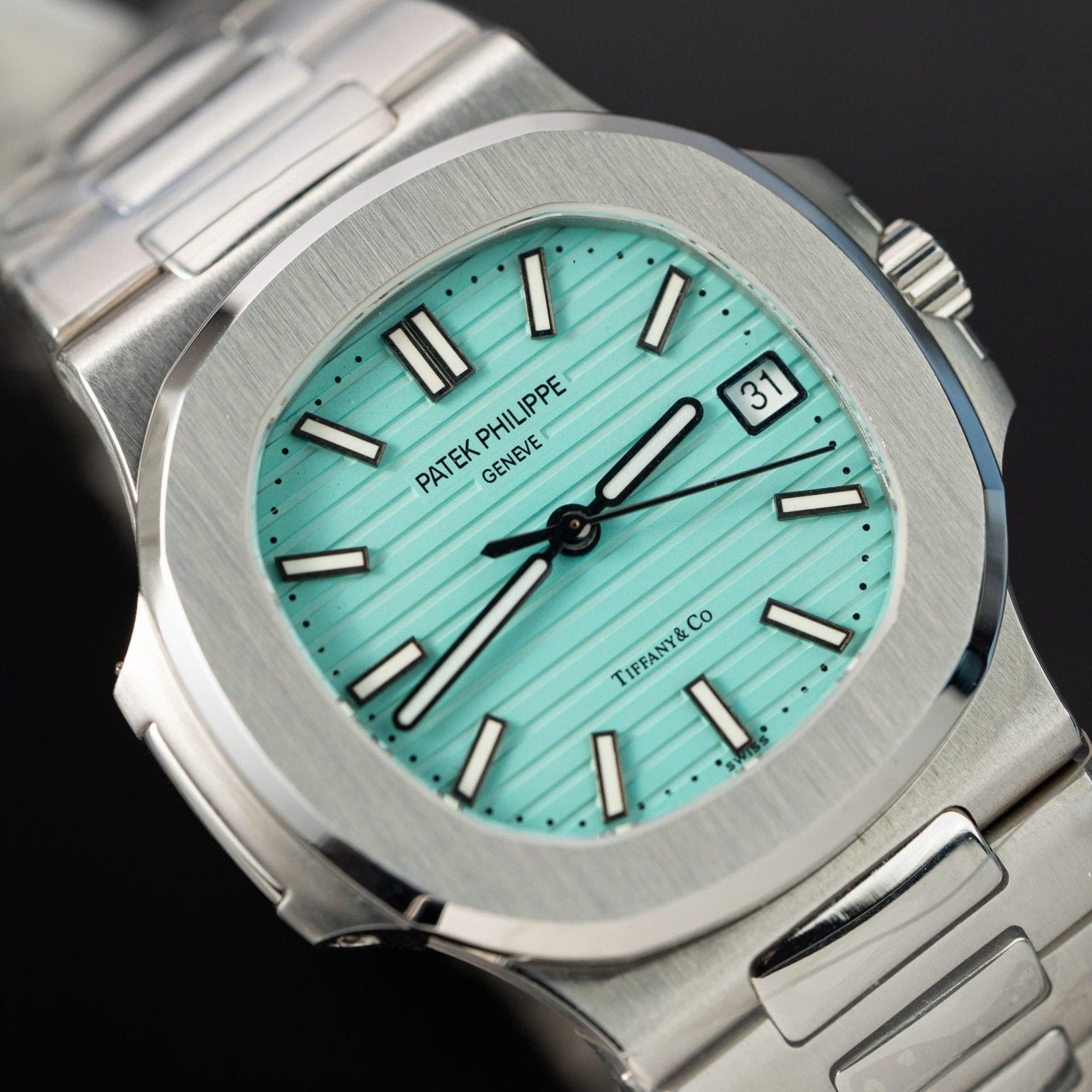 Patek Philippe Nautilus 5711 Tiffany Watch 40mm