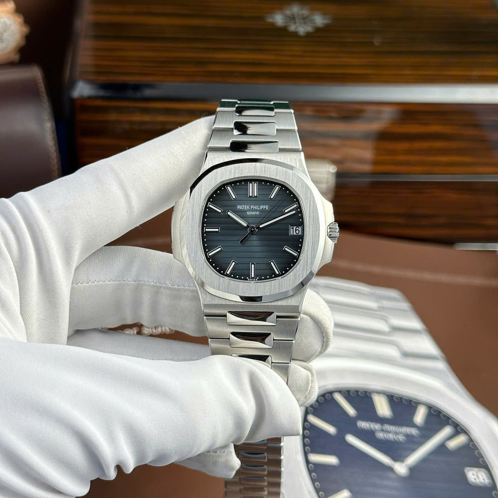 Patek Philippe Nautilus 5711 Watch Refined Full Options Like Auth 40mm