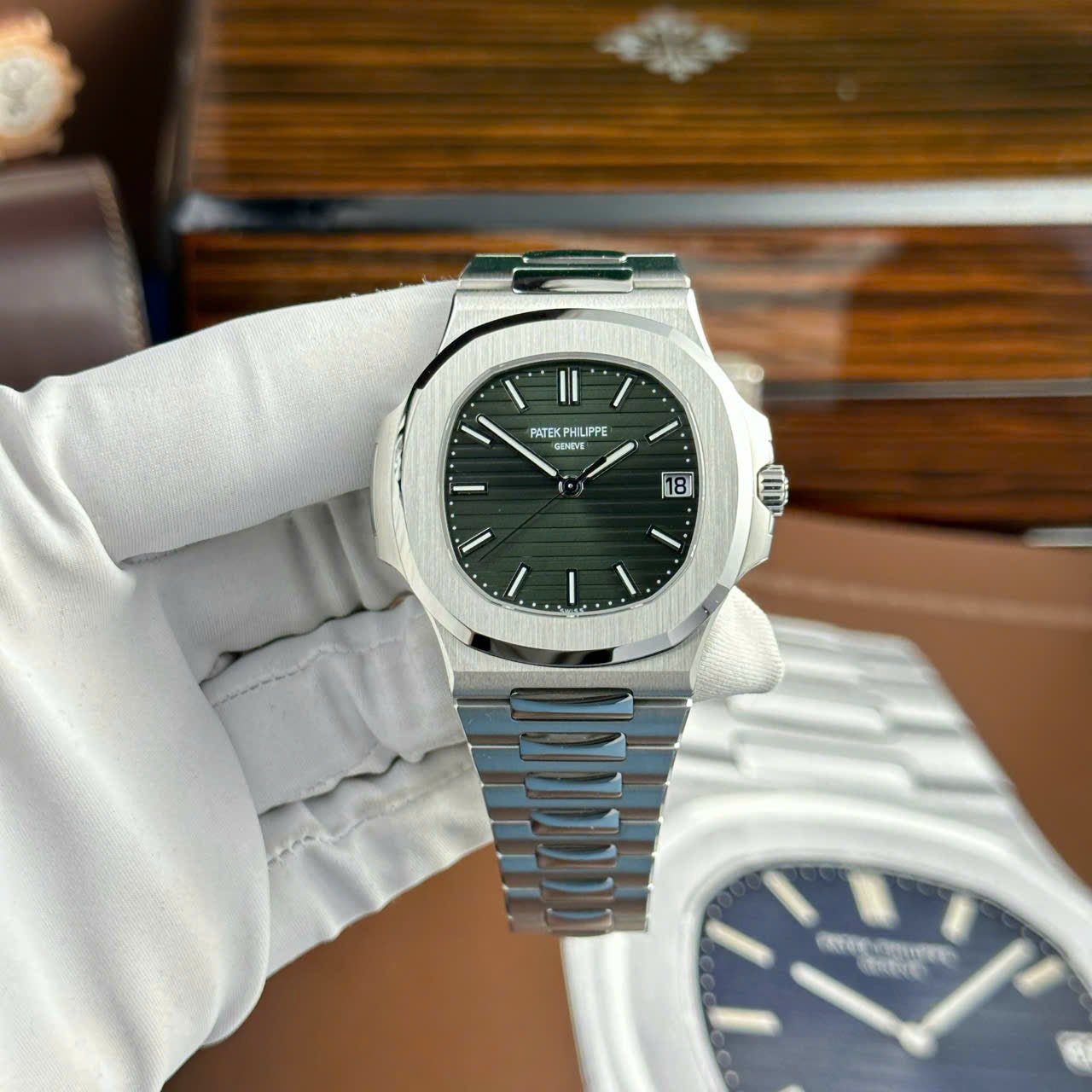 Patek Philippe Nautilus 5711 Full Options Green Dial Watch 40mm