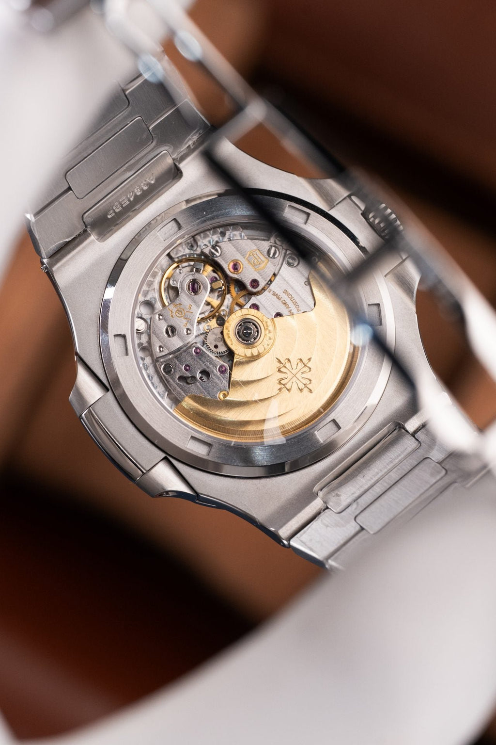 Patek Philippe Nautilus 5711 Watch Blue Dial Metal Wire 40mm