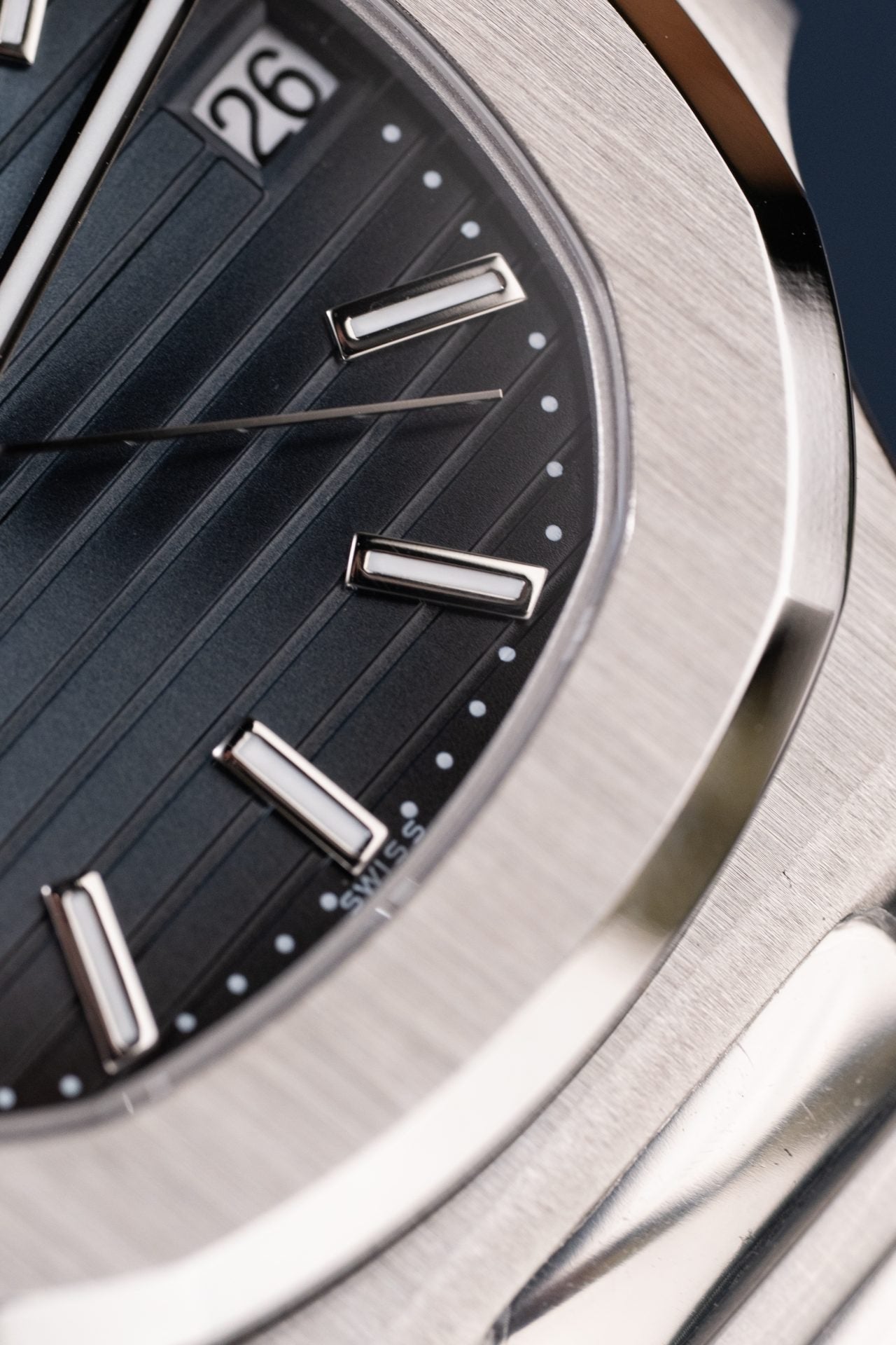 Patek Philippe Nautilus 5711 Watch Blue Dial Metal Wire 40mm