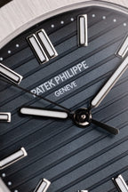 Patek Philippe Nautilus 5711 Watch Blue Dial Metal Wire 40mm