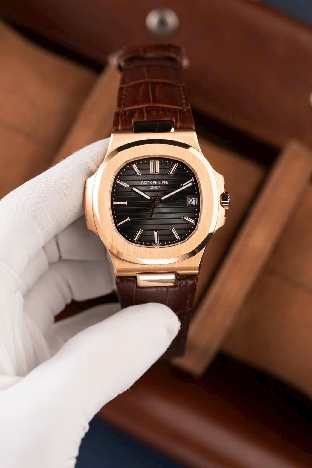 Patek Philippe Nautilus 5711R Watch Gray Dial Leather Strap 40mm