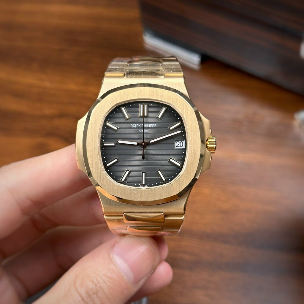 Patek Philippe Watch Nautilus 5711 Dial Gray 40mm
