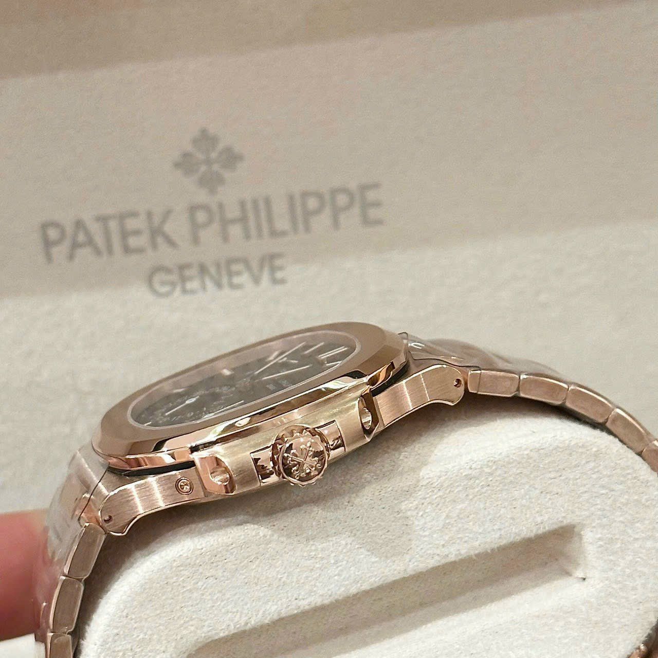 Patek Philippe Nautilus 5712 Gold Wrapped Chocolate Dial 40mm