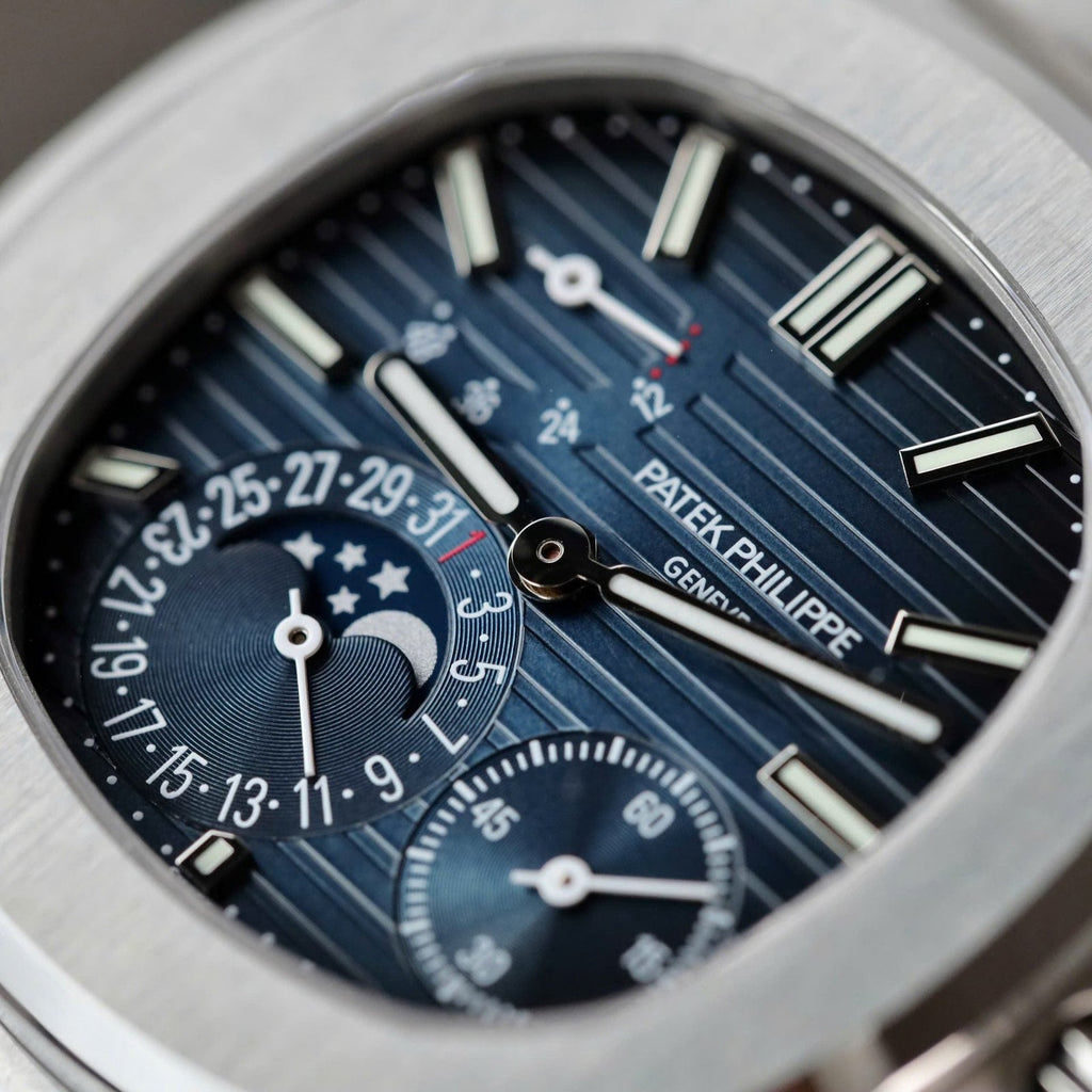 Patek Philippe Nautilus 5712 Watch Blue Dial Engraving Machine 40mm