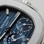Patek Philippe Nautilus 5712 Watch Blue Dial Engraving Machine 40mm