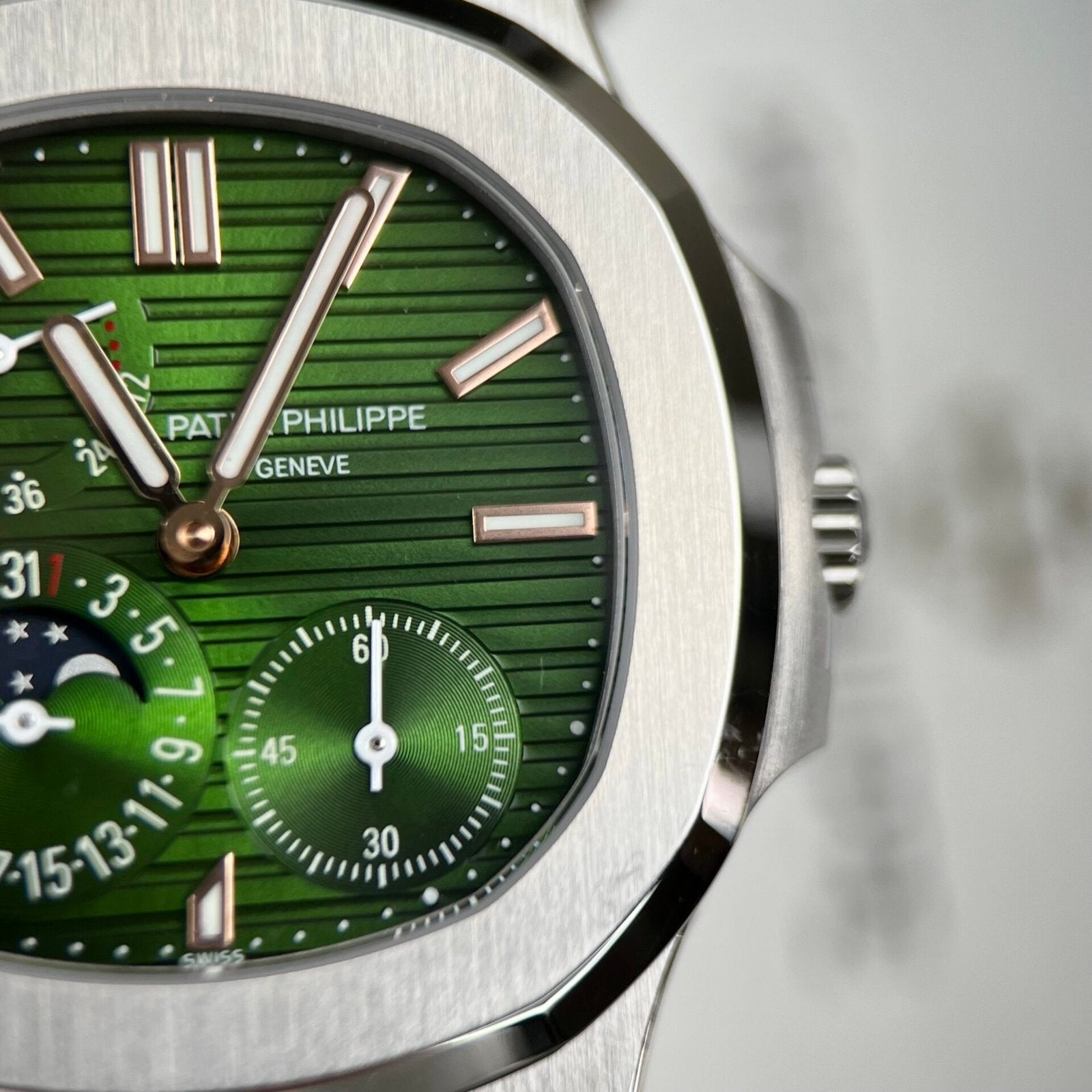 Patek Philippe Nautilus 5712 Watch Green Dial 40mm