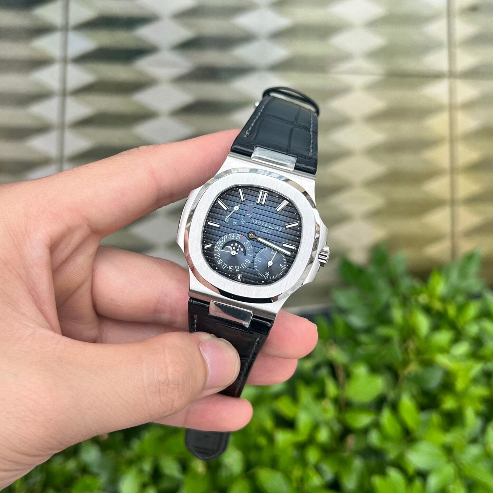Patek Philippe Nautilus 5712 Watch Leather Strap 40mm