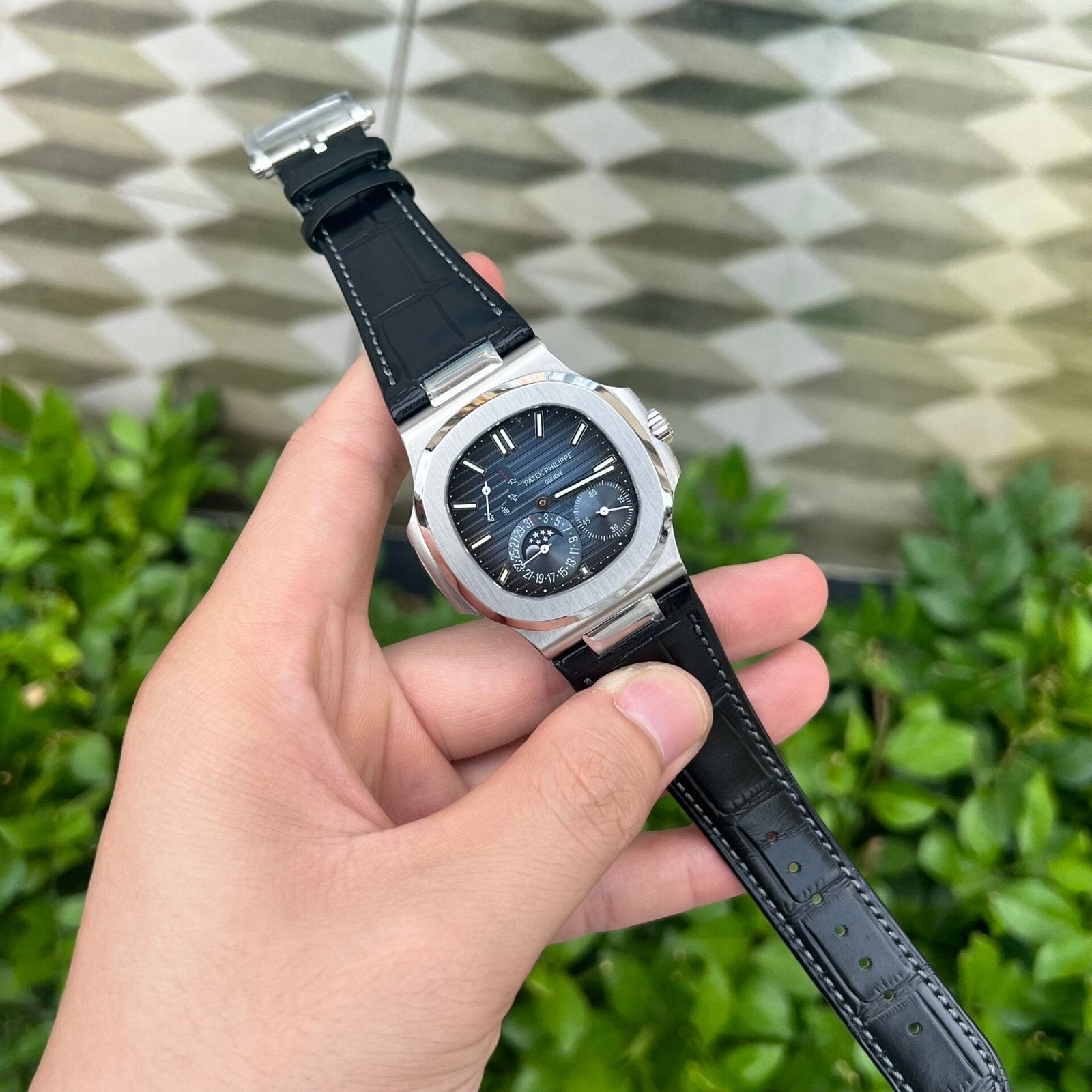 Patek Philippe Nautilus 5712 Watch Leather Strap 40mm